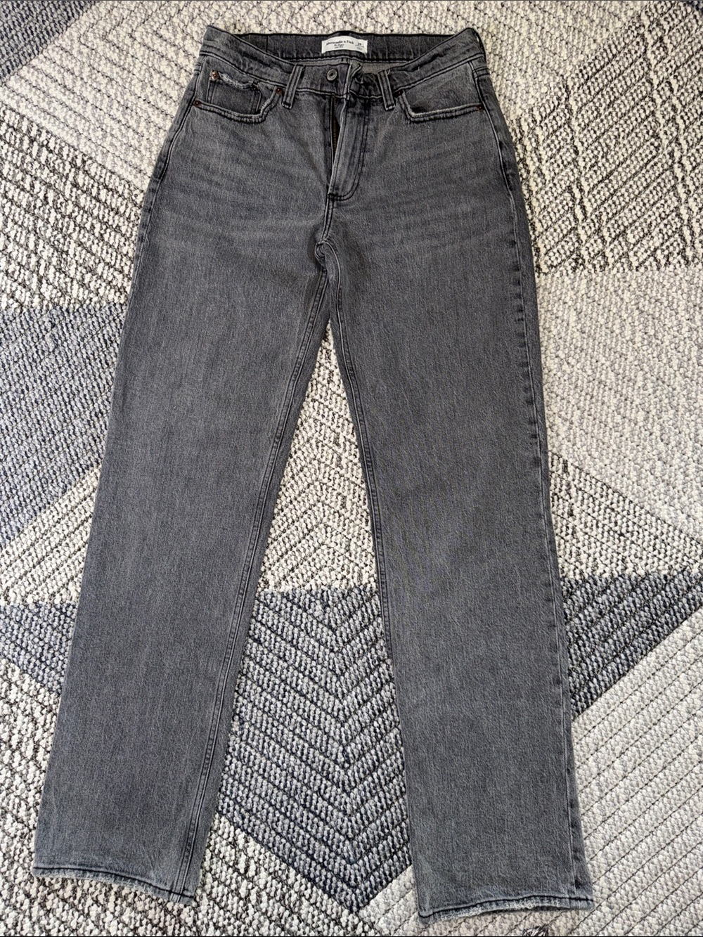 Abercrombie & Fitch Baggy Low Rise Charcoal Jeans - 26 XLong - Picture 3 of 5
